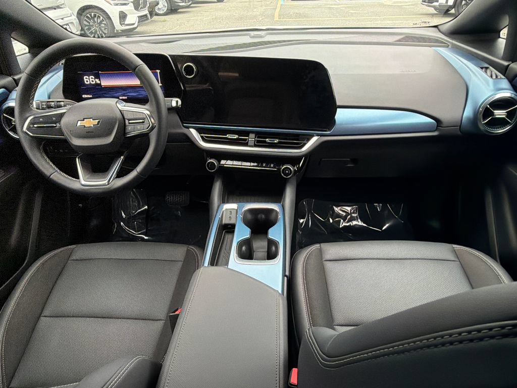 Used 2024 Chevrolet Equinox EV LT FWD image 14