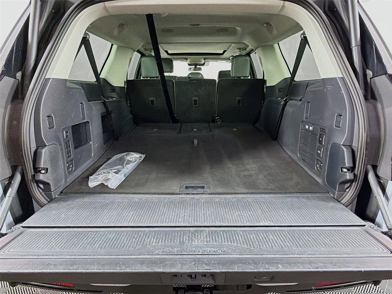 Used 2025 Ford Expedition Max Active AWD/4WD image 28