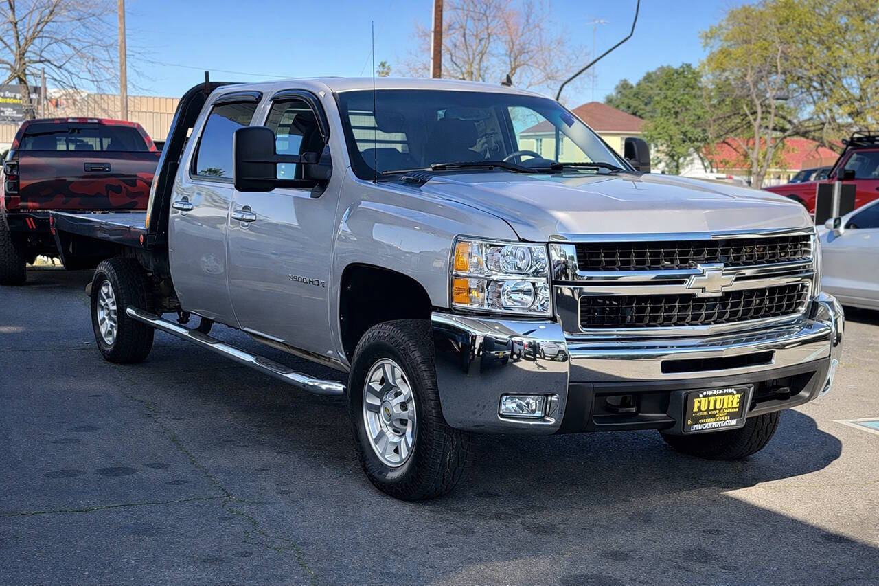 Used 2008 Chevrolet Silverado 3500 LTZ w/ Suspension Package, Off-Road AWD/4WD image 2