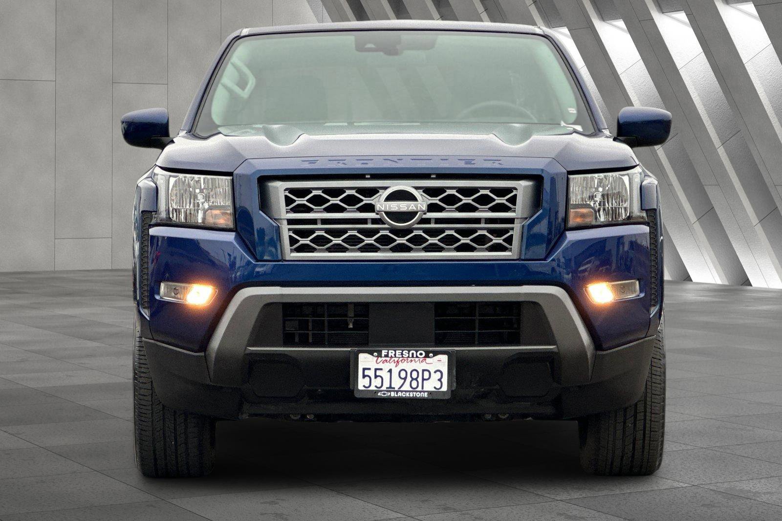 Used 2022 Nissan Frontier SV image 9