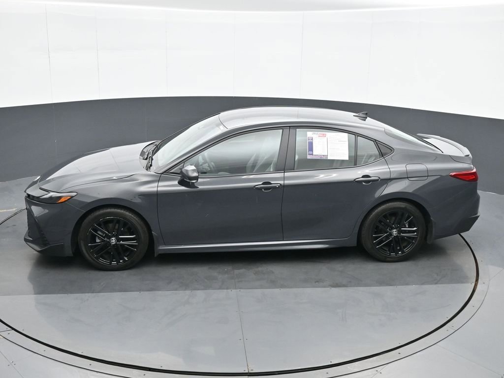 Used 2025 Toyota Camry XSE FWD image 17