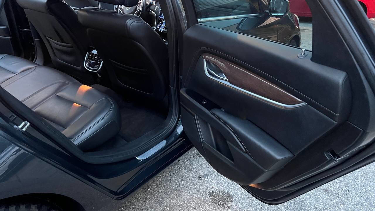 Used 2013 Cadillac XTS Luxury image 19