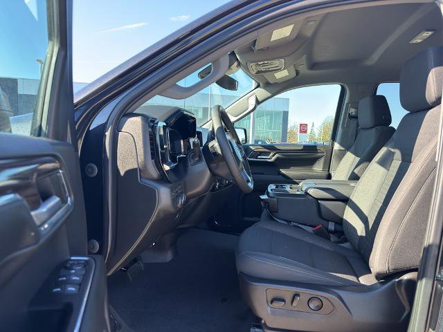 Used 2023 Chevrolet Silverado 1500 LT AWD/4WD image 12