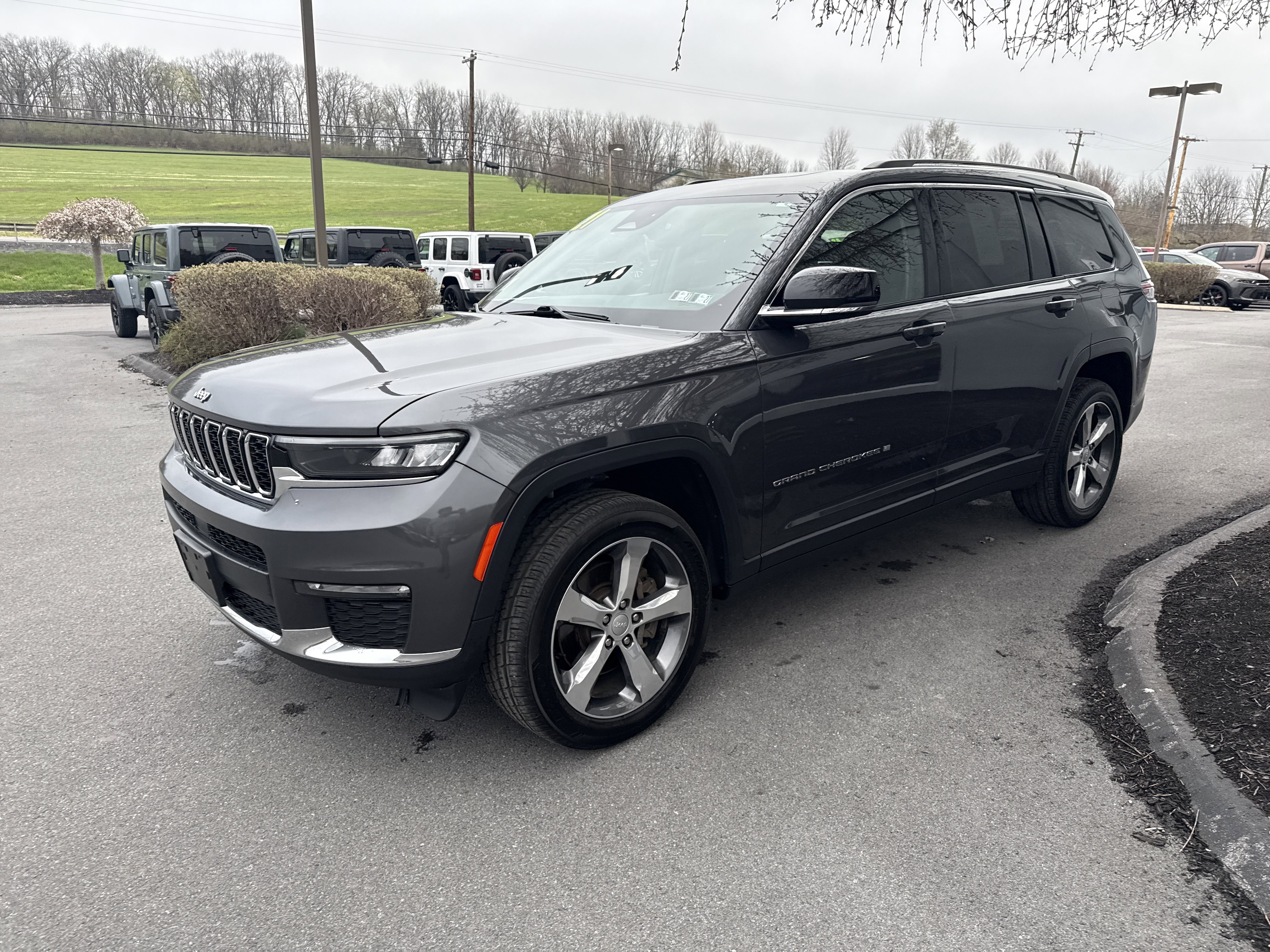 Used 2021 Jeep Grand Cherokee L Limited image 8