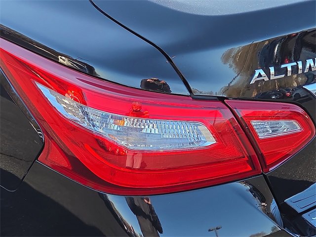 Used 2017 Nissan Altima 2.5 S w/ Power Driver Seat Package image 10