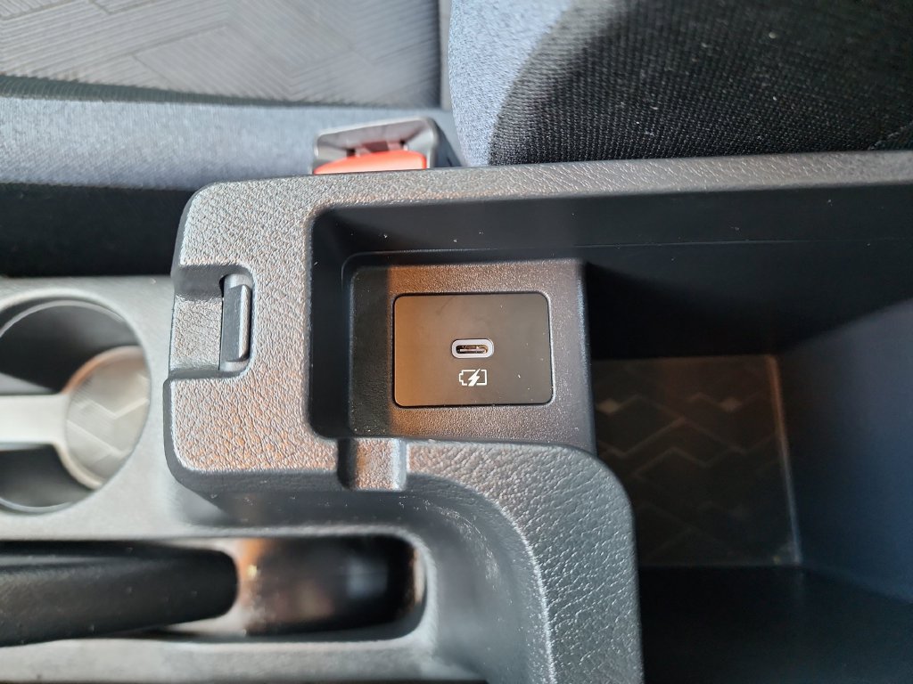 Used 2024 Nissan Versa SV FWD image 32
