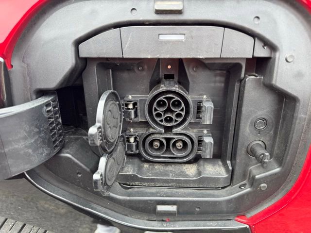 Used 2024 Toyota bZ4X XLE w/ Weather Package image 13