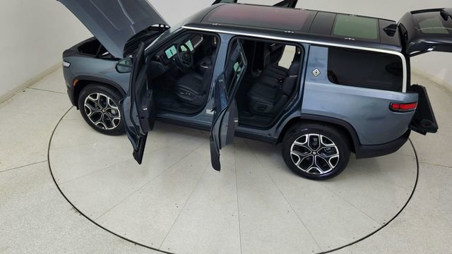 Used 2025 Rivian R1S Adventure image 87