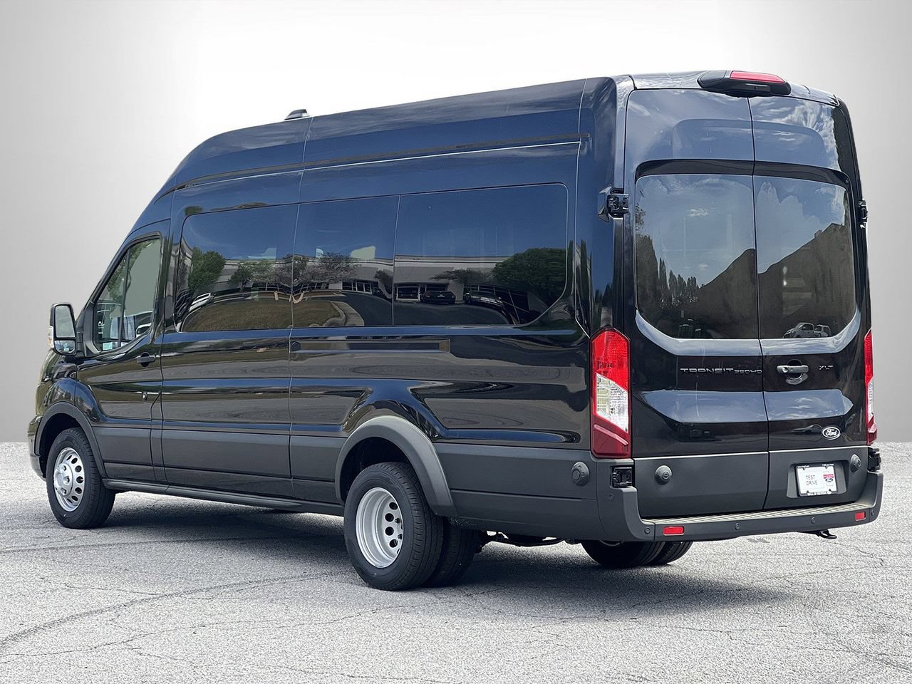 New 2026 Ford Transit 350 148 High Roof Extended Wagon RWD image 21