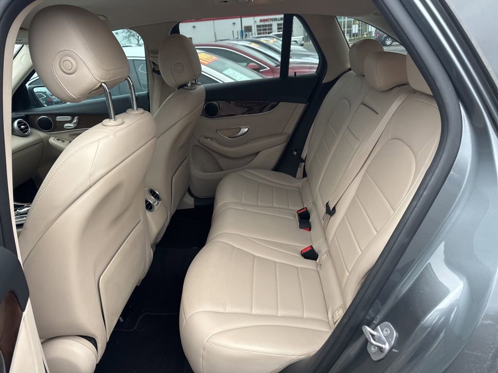Used 2017 Mercedes-Benz GLC 300 image 10