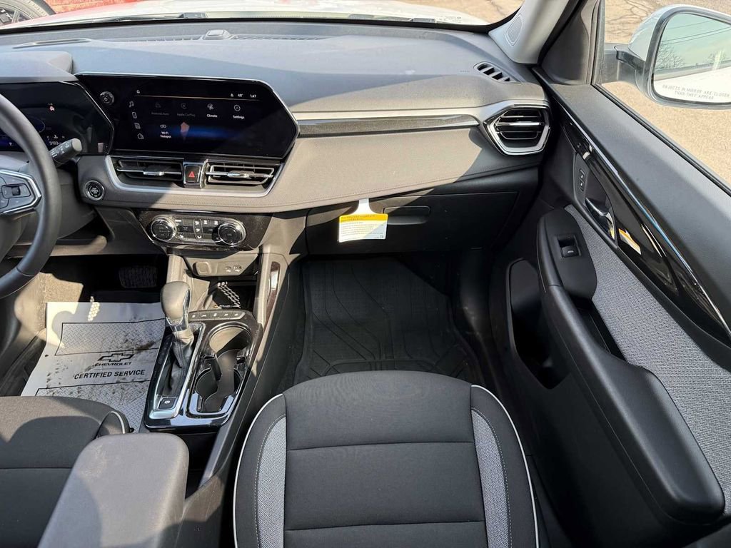 Used 2026 Chevrolet TrailBlazer LT w/ Convenience Package image 41