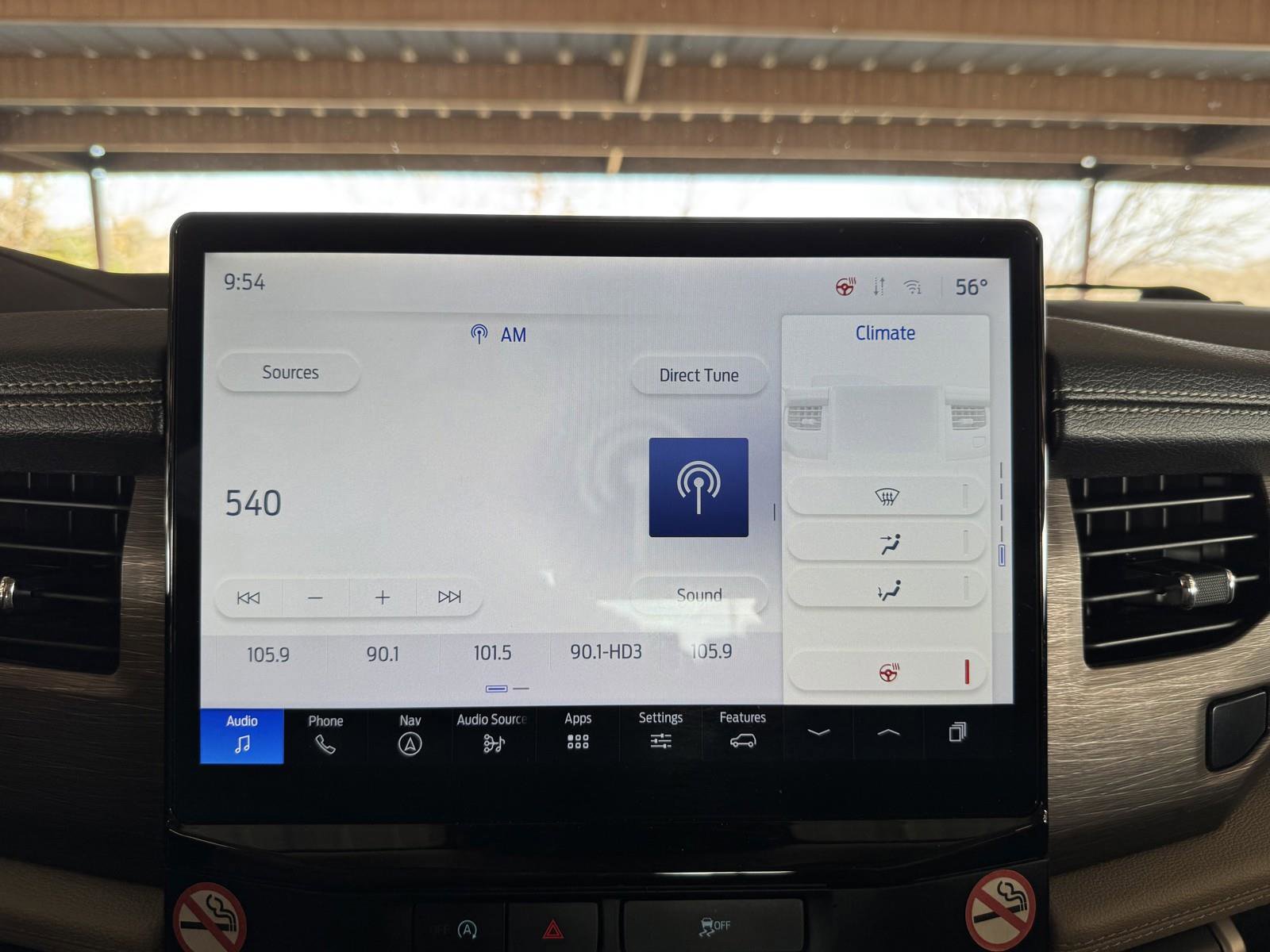 Used 2024 Ford Expedition Limited image 13