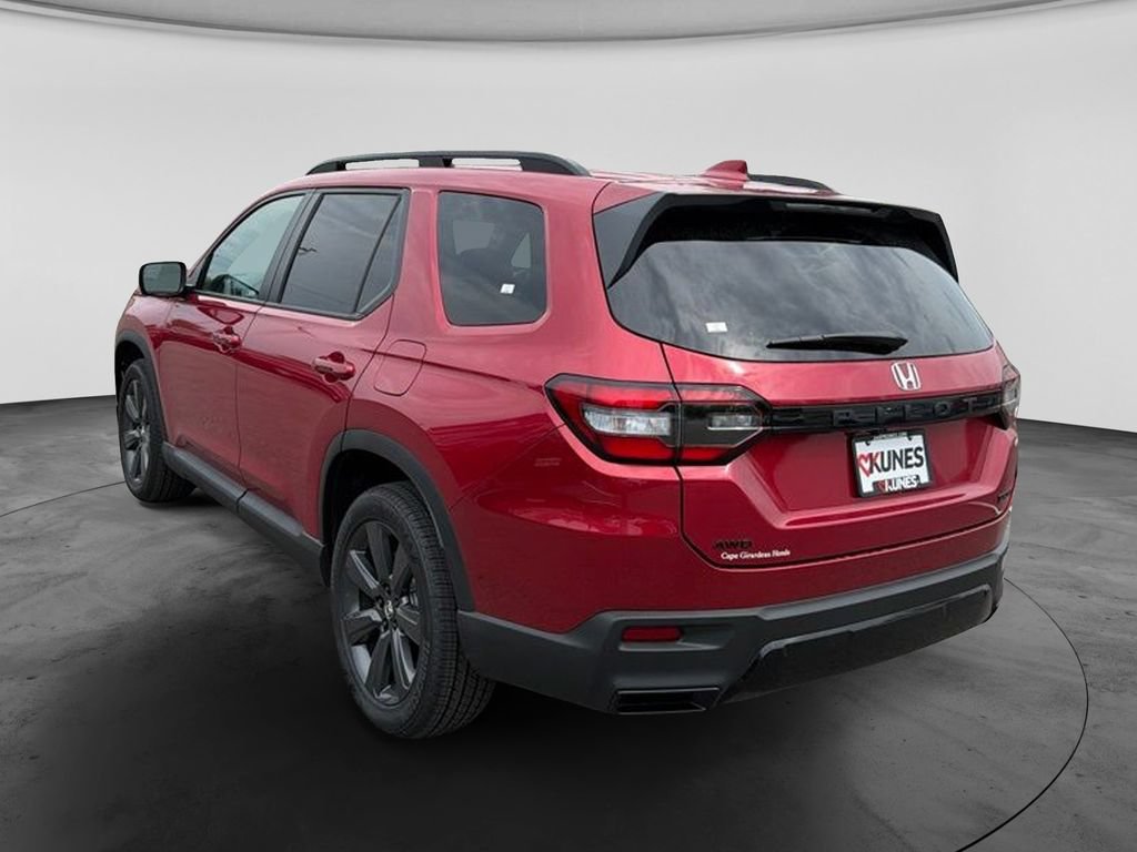 New 2026 Honda Pilot Sport image 7