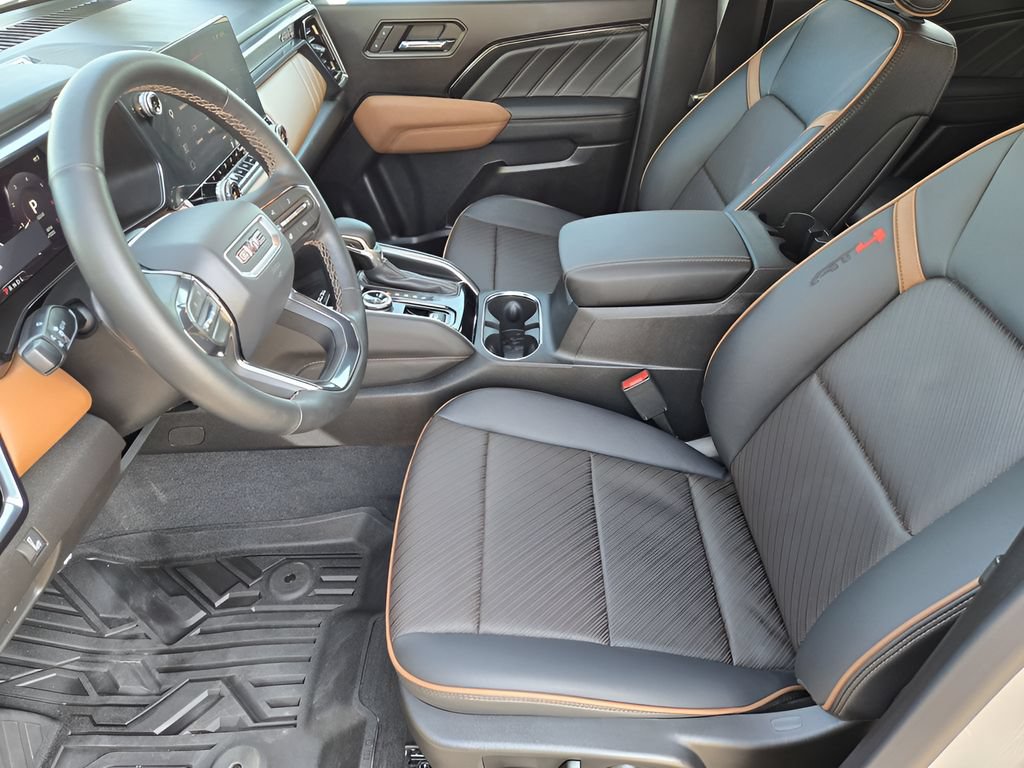Used 2026 GMC Canyon AT4 w/ Technology Plus Package AWD/4WD image 12