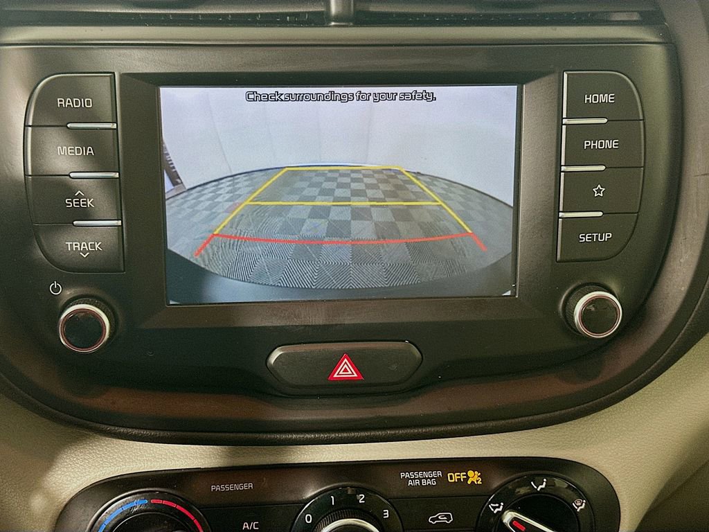 Used 2020 Kia Soul LX image 13