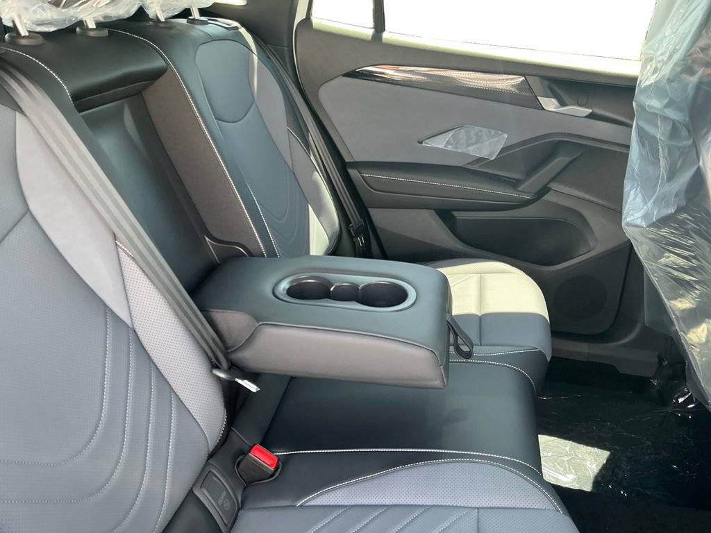 New 2026 Volkswagen Tiguan SE R-Line AWD/4WD image 21