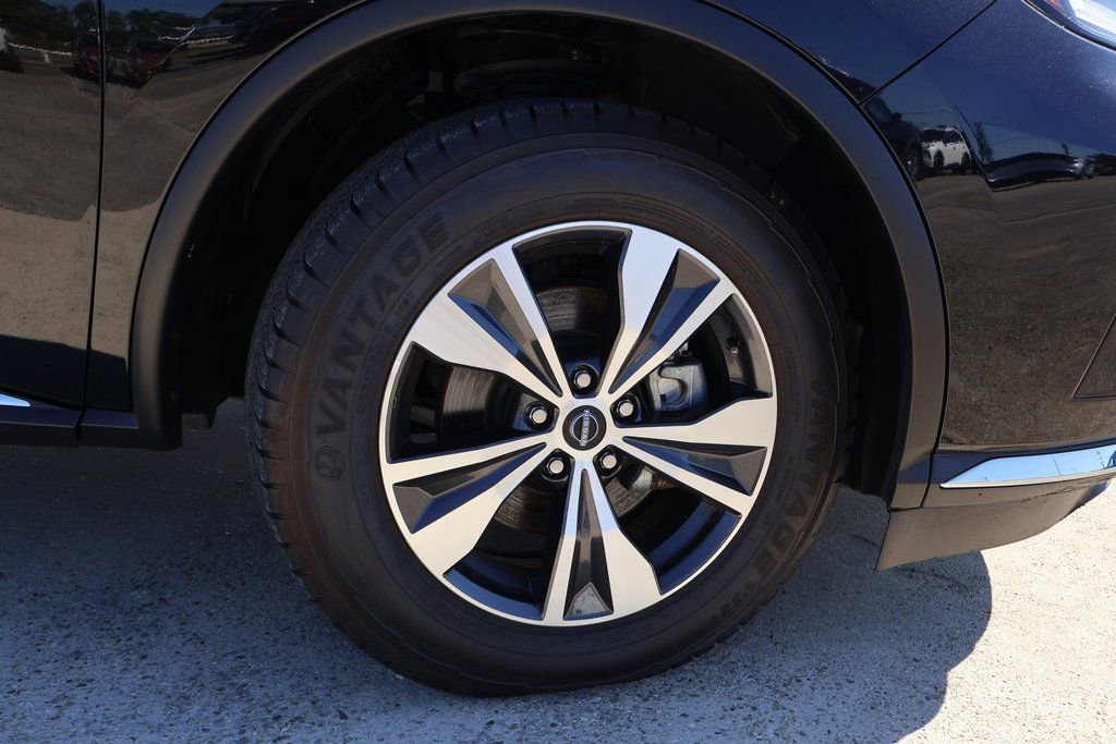 Used 2023 Nissan Murano SV image 25