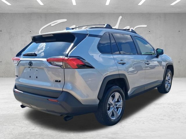 Used 2025 Toyota RAV4 XLE w/ Convenience Package FWD image 20