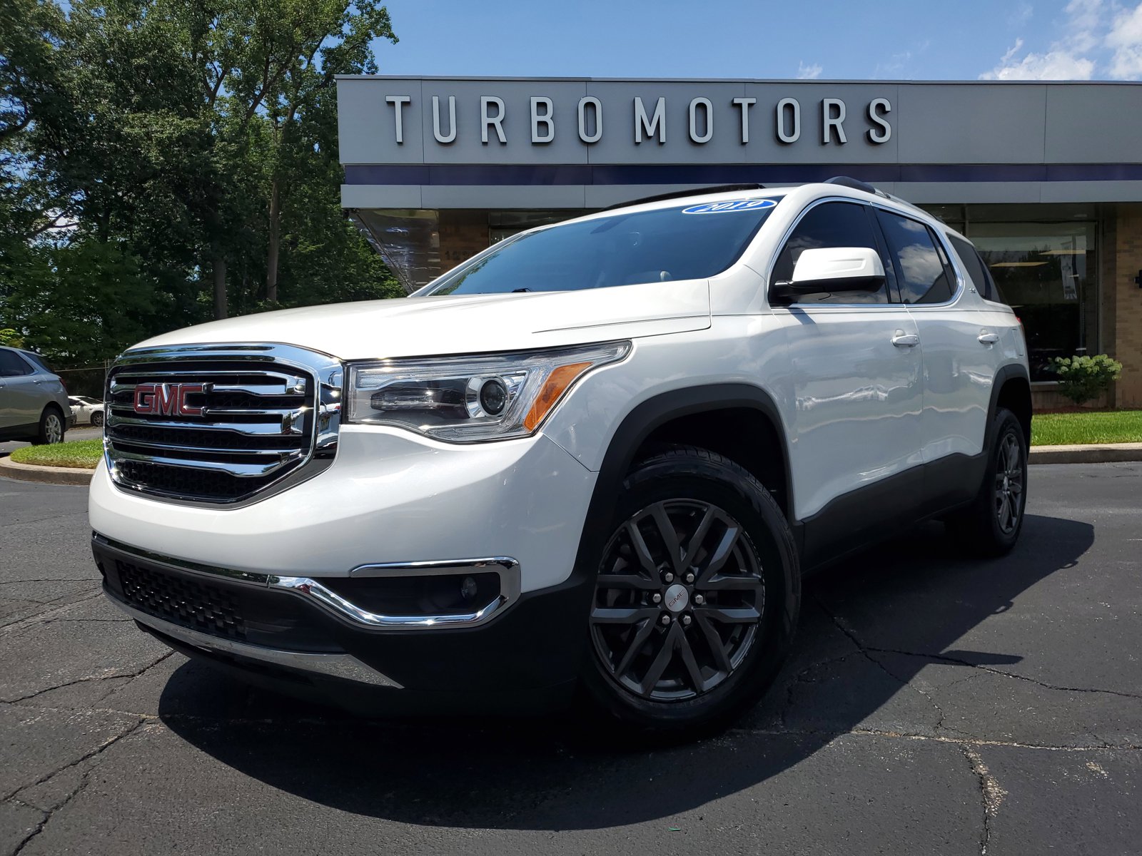 Used 2019 GMC Acadia SLT image 1