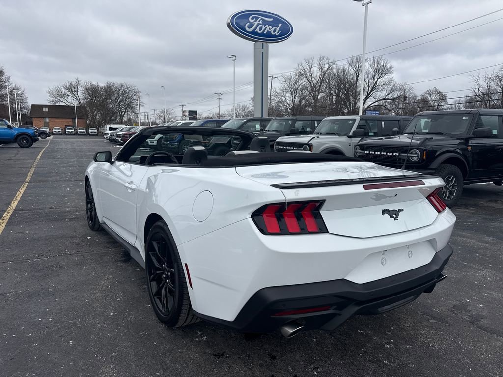 Used 2025 Ford Mustang Premium image 42