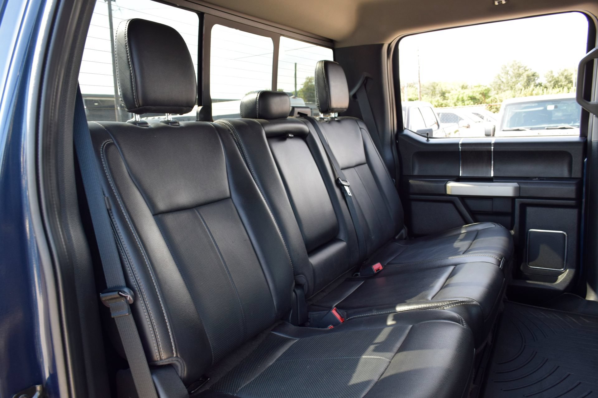 Used 2020 Ford F250 Lariat w/ Lariat Ultimate Package AWD/4WD image 22