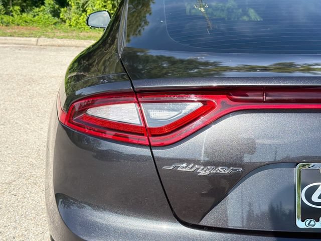 Used 2019 Kia Stinger GT2 AWD/4WD image 10