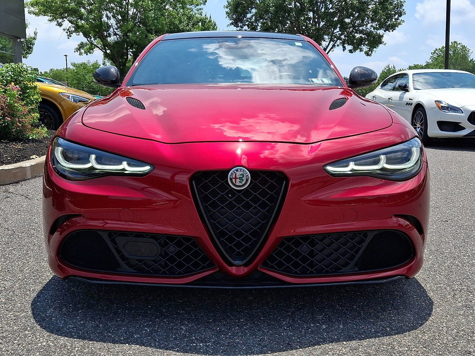 Used 2024 Alfa Romeo Giulia Quadrifoglio RWD image 2