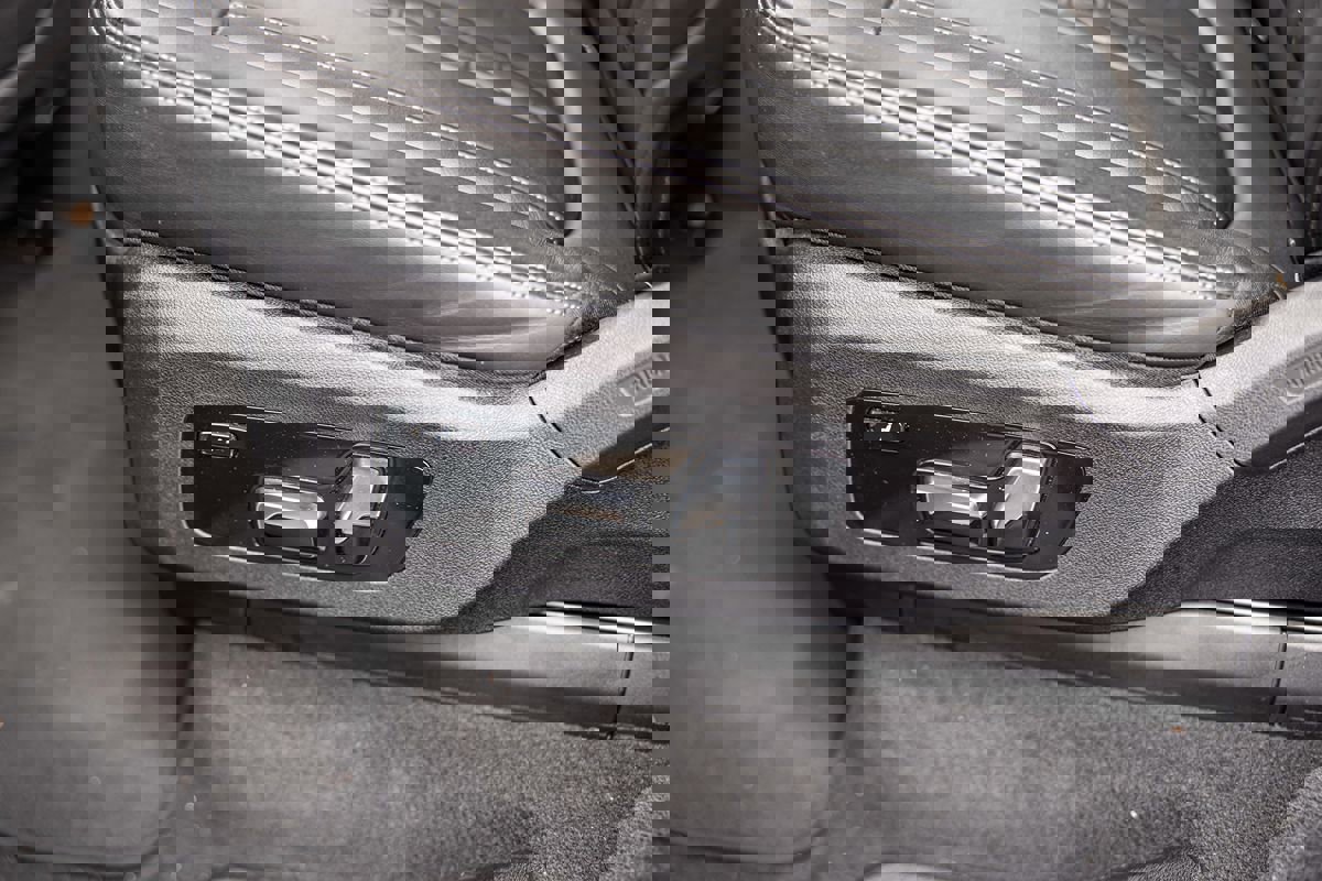 Used 2019 BMW X7 xDrive50i w/ Dynamic Handling Package image 45