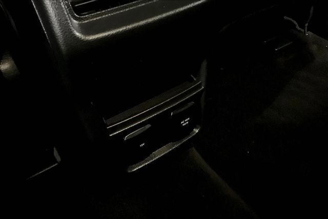 Used 2018 Ford Edge SEL w/ Equipment Group 201A image 26