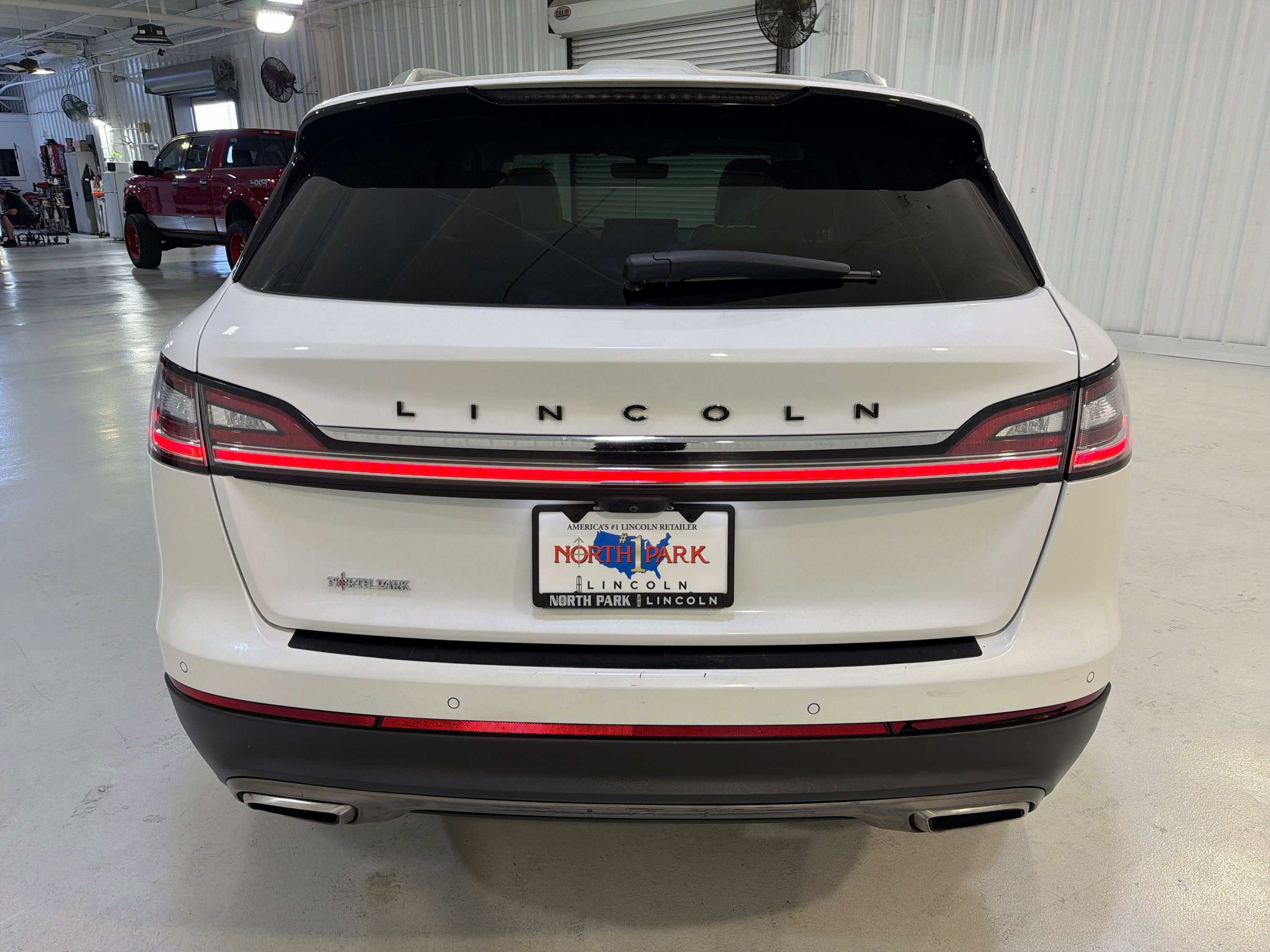 Used 2022 Lincoln Nautilus Black Label AWD/4WD image 27