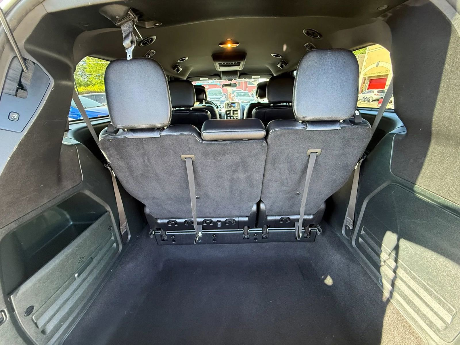 Used 2015 Dodge Grand Caravan SXT FWD image 10