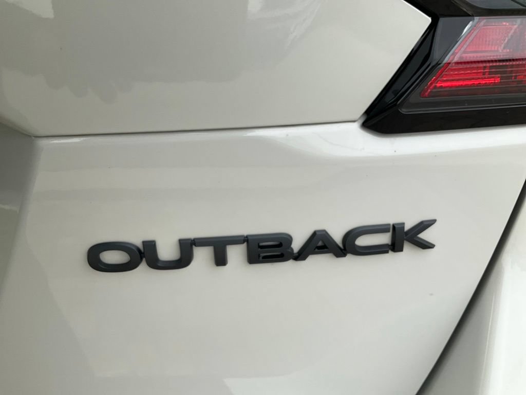 Used 2024 Subaru Outback Onyx Edition AWD/4WD image 39
