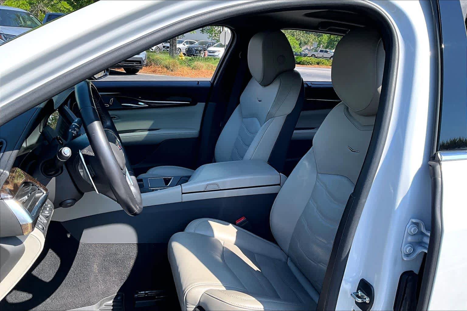 Used 2018 Cadillac CT6 Premium Luxury w/ Super Cruise Package AWD/4WD image 8