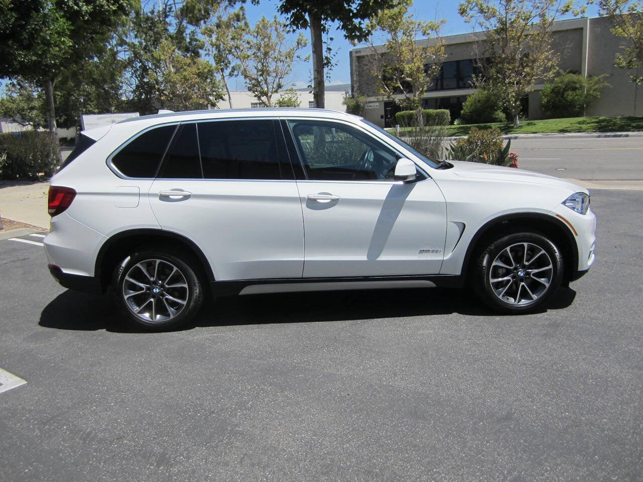 Used 2018 BMW X5 xDrive35i AWD/4WD image 3