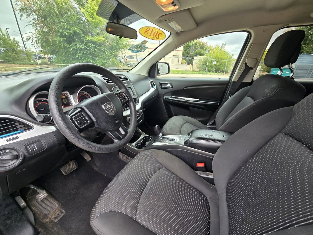 Used 2018 Dodge Journey SE image 13