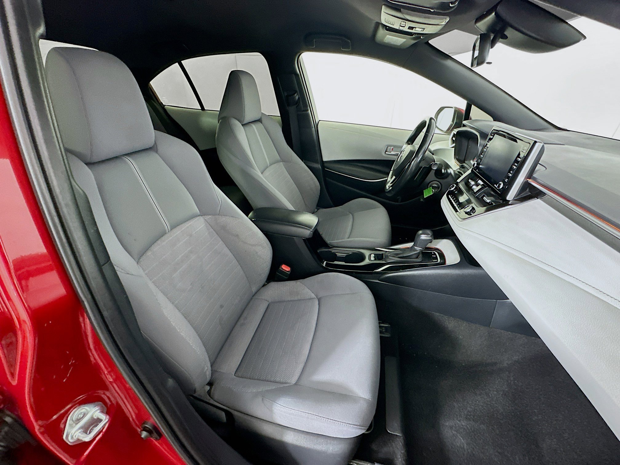 Used 2021 Toyota Corolla SE image 29