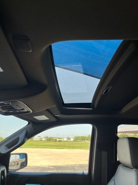 Used 2019 Chevrolet Silverado 1500 LTZ w/ LTZ Texas Edition AWD/4WD image 15