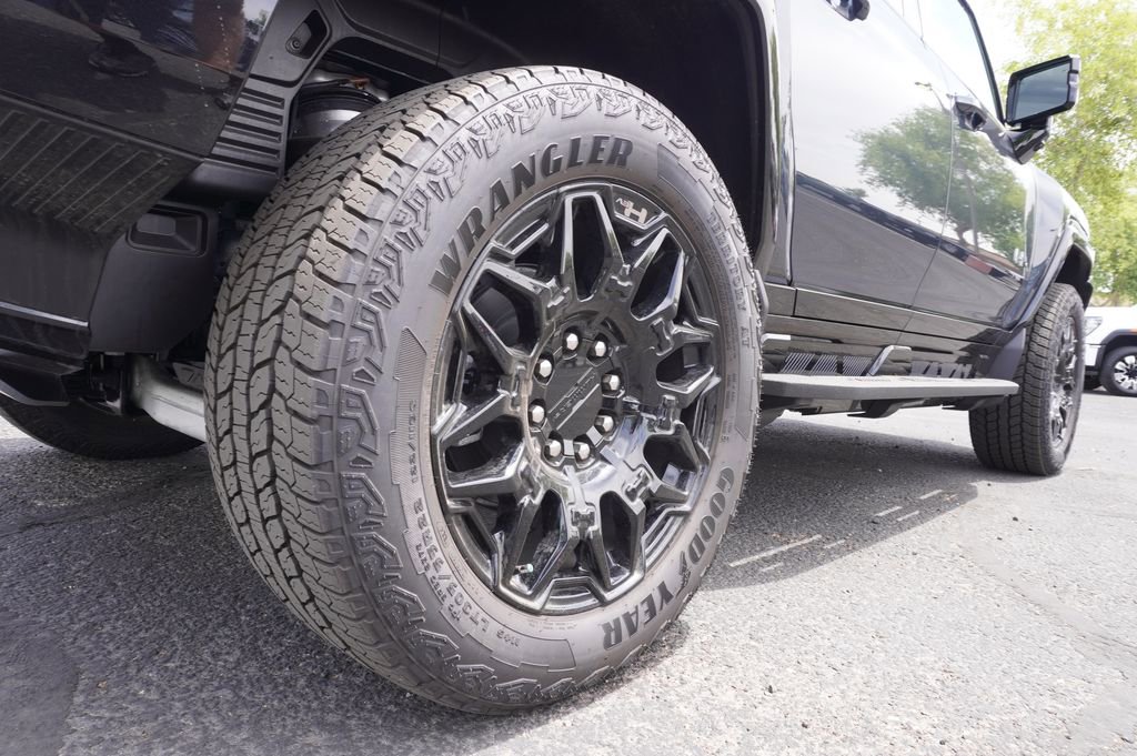 New 2025 GMC Hummer EV 2X image 6