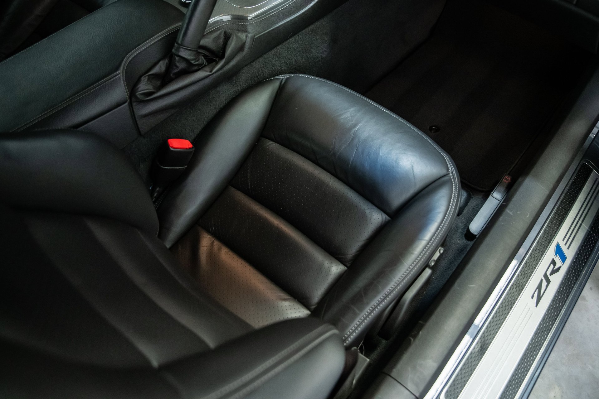 Used 2009 Chevrolet Corvette ZR1 w/ Preferred Equipment Group image 15