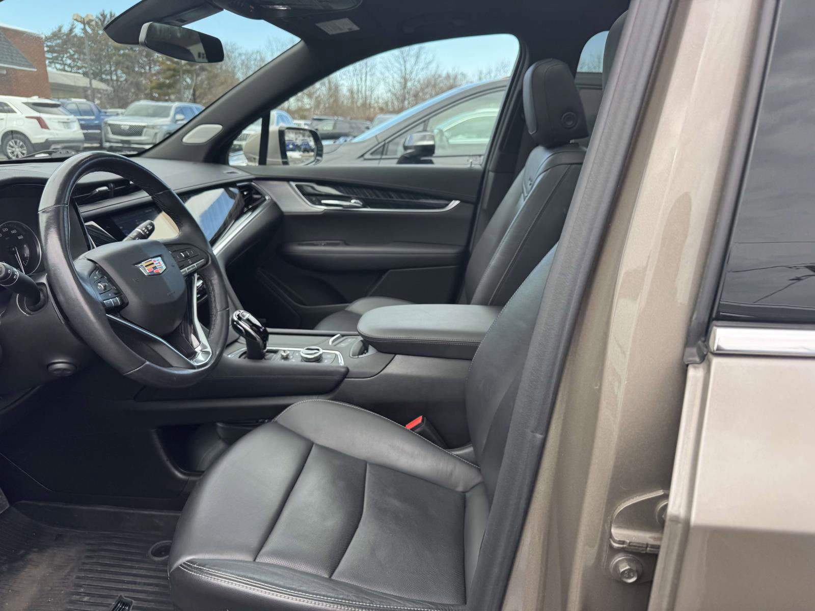 Certified 2023 Cadillac XT6 Premium Luxury image 13