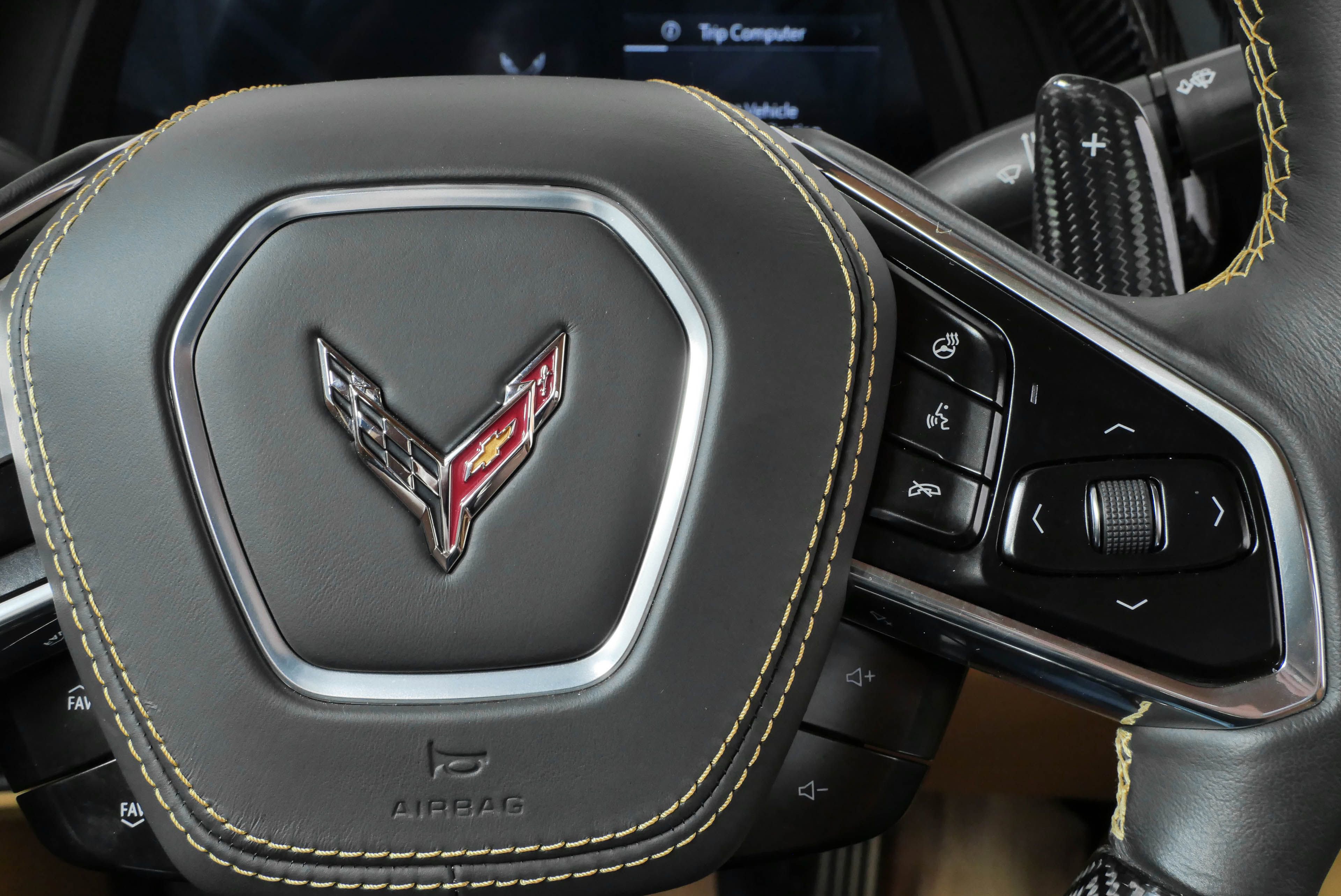 Used 2025 Chevrolet Corvette Z06 RWD image 11