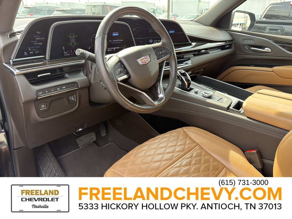 Used 2023 Cadillac Escalade Premium Luxury image 28