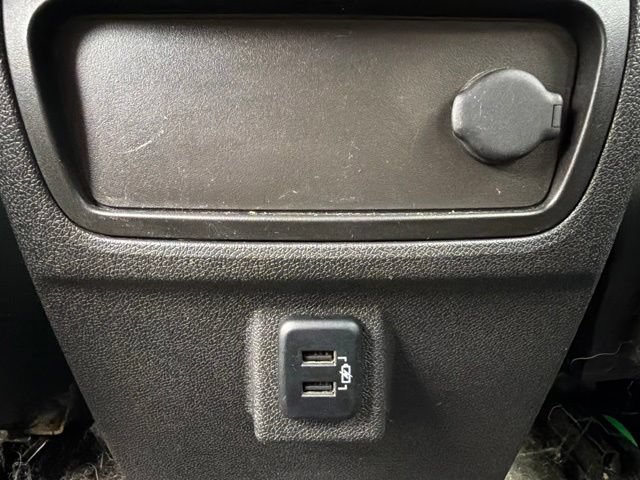 Used 2016 Chevrolet Traverse LT w/ Style and Technology Package FWD image 20