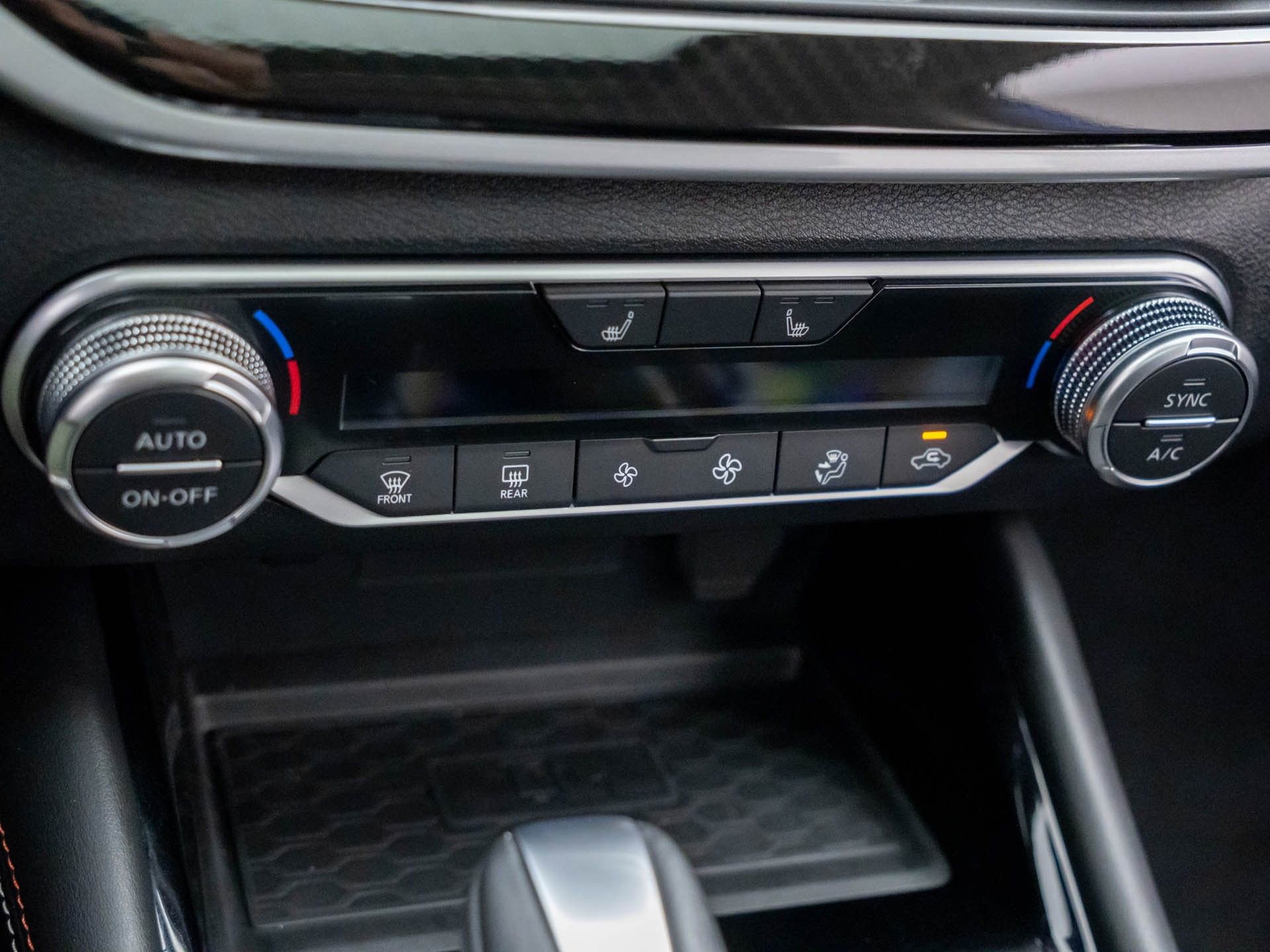 Used 2025 Nissan Altima 2.5 SR w/ SR Premium Package image 23