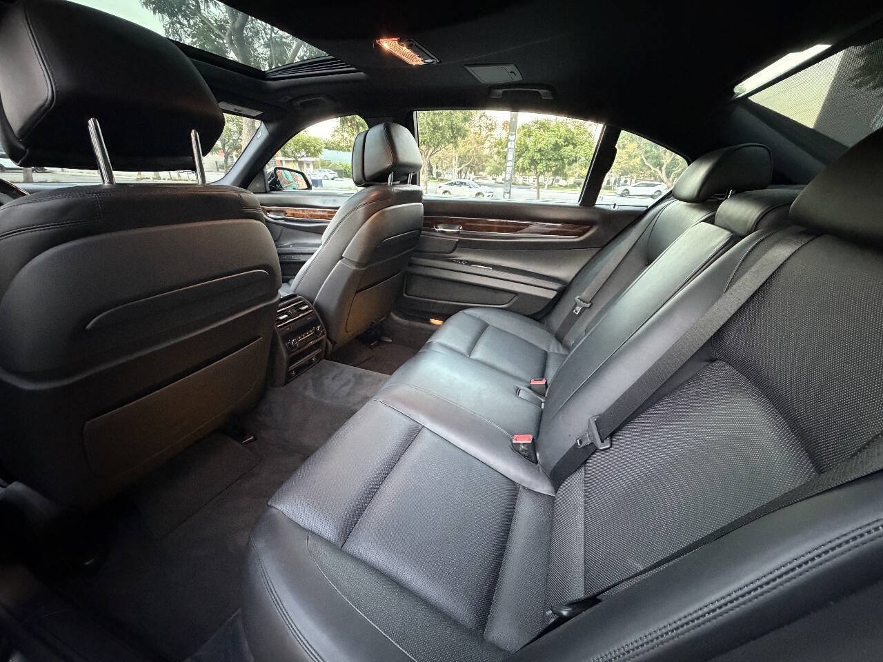 Used 2013 BMW 750Li RWD image 10