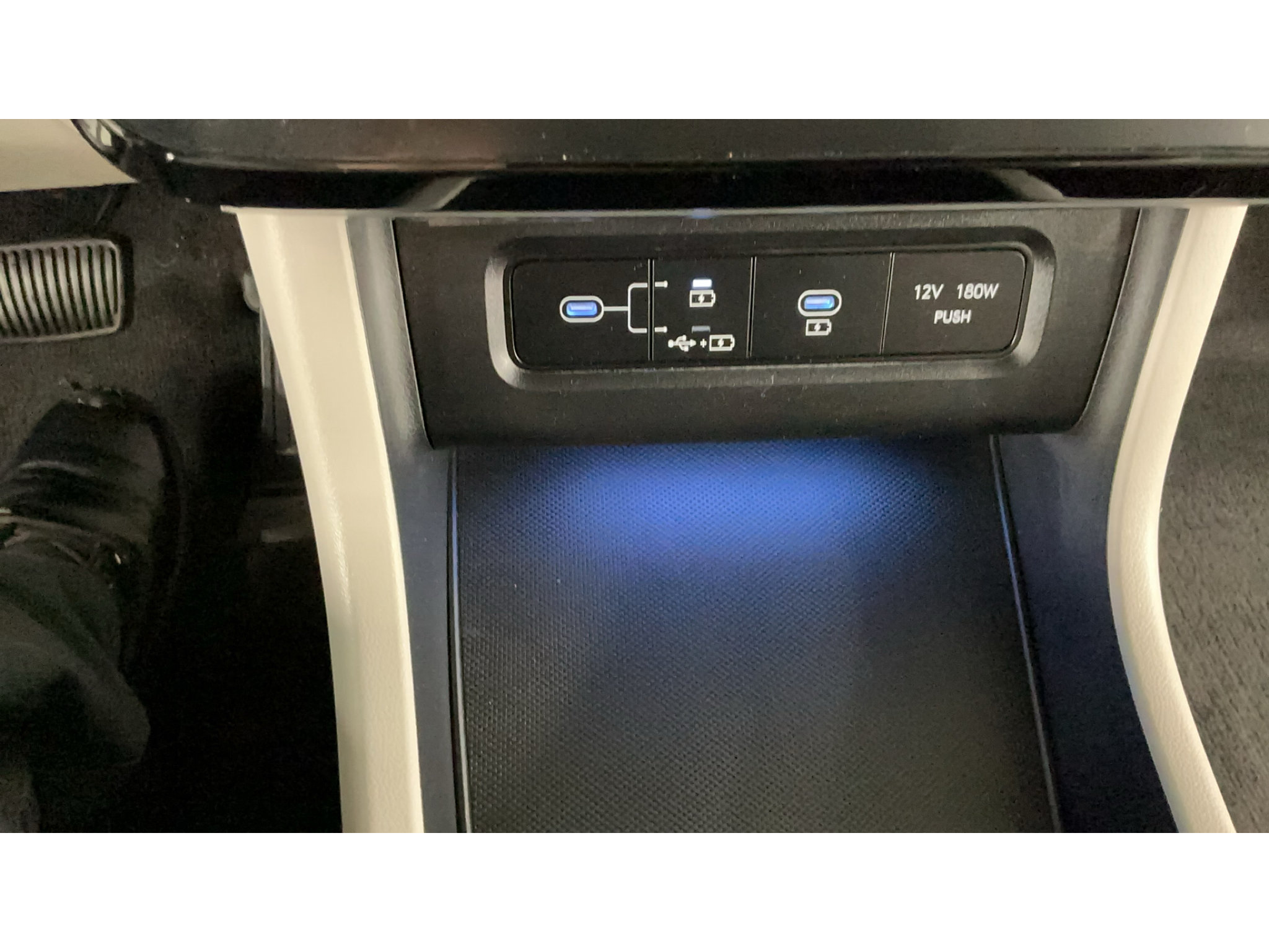 Certified 2025 Hyundai Tucson Limited AWD/4WD image 24