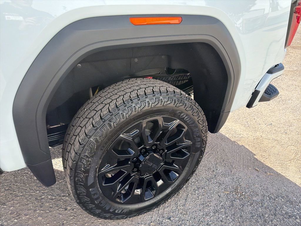 New 2026 GMC Sierra 2500 Denali Ultimate image 9