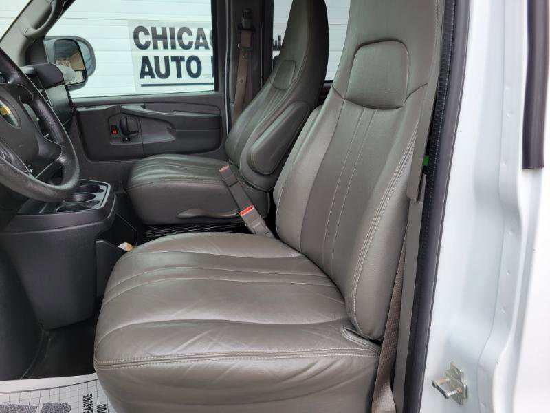 Used 2015 Chevrolet Express 3500 LS RWD image 7