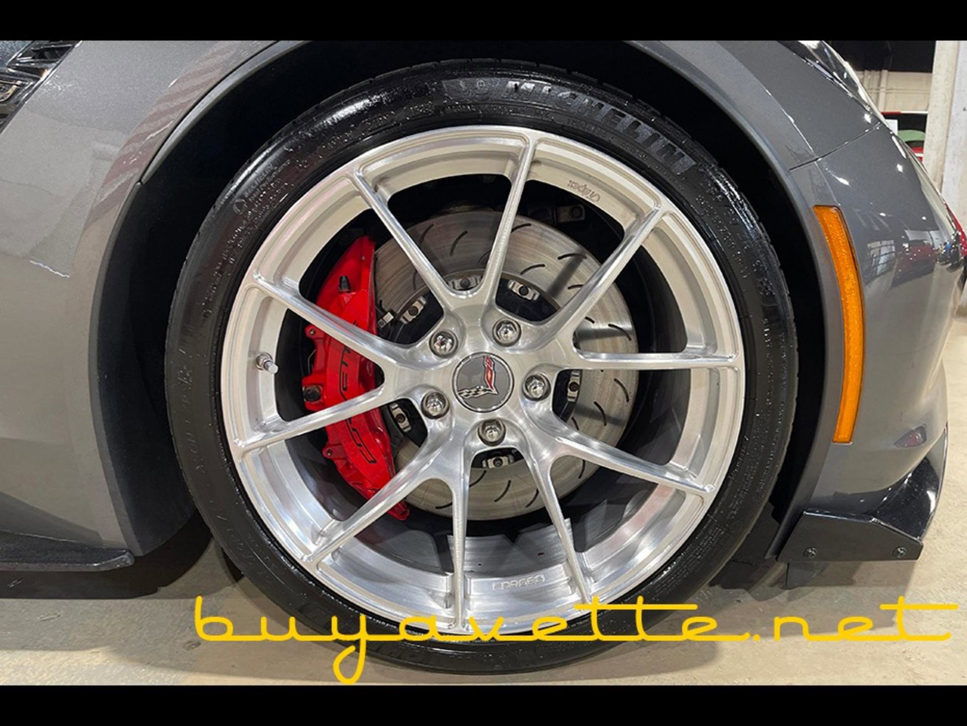 Used 2015 Chevrolet Corvette Z06 w/ 2LZ Preferred Equipment Group image 9