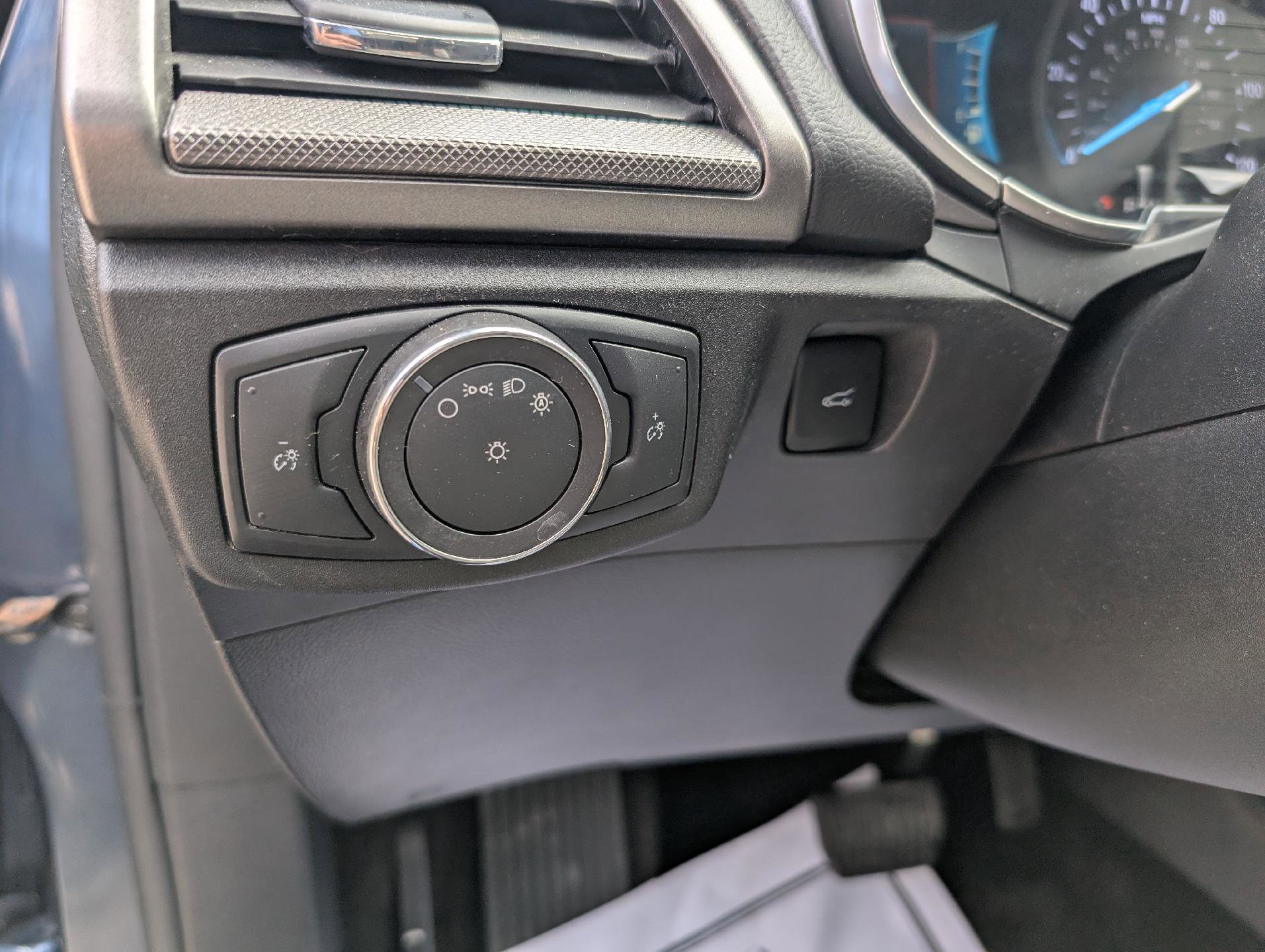 Used 2018 Ford Fusion S FWD image 16